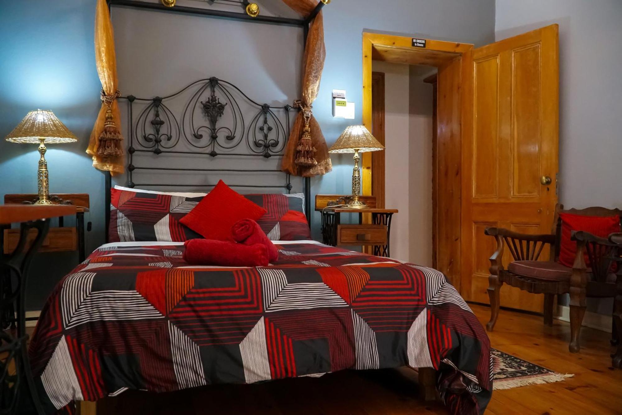 Outentique Accommodation Oudtshoorn Exterior photo